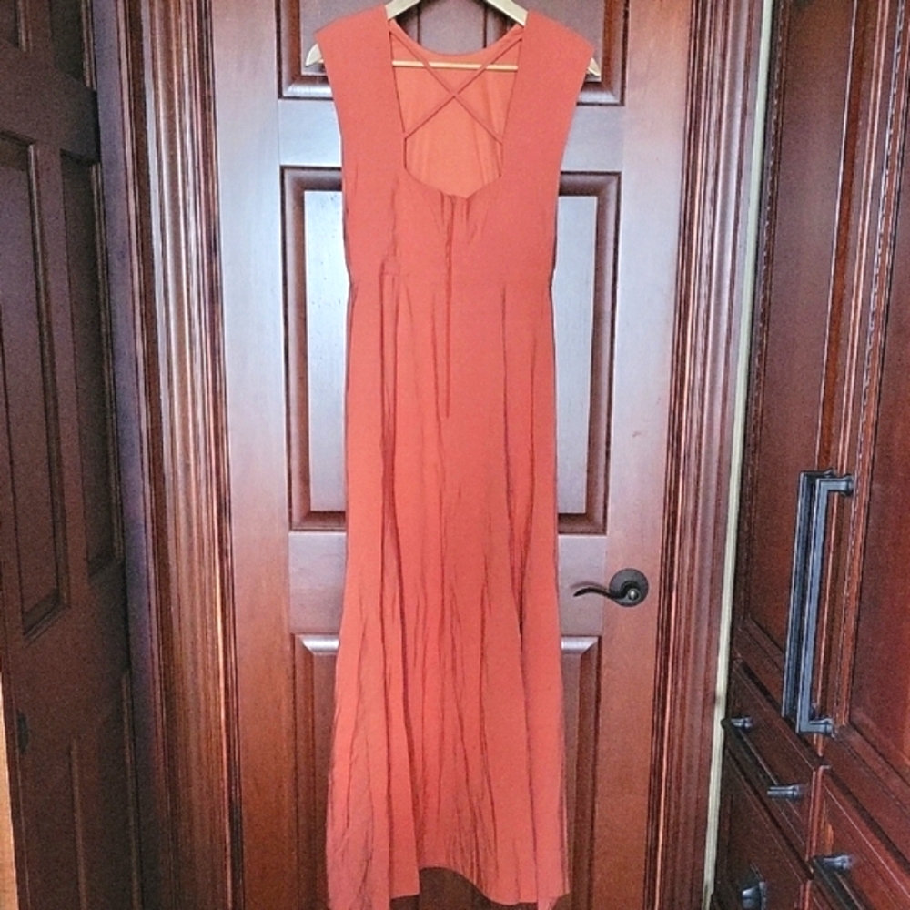Asos Beautiful & Stylish Warm Copper Sleeveless Flowy Maxi Dress. Size 6 NWT